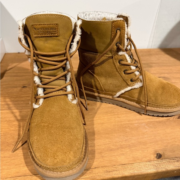 Koolaburra Chestnut Suede Boots with Cozy Lining - Picture 1 of 4